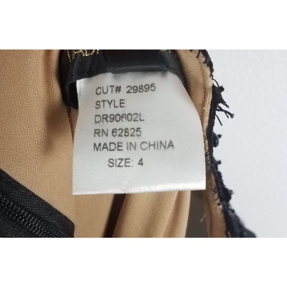 Tadashi Shoji Women's Sz. 4 Black Lace & Nude Off The Shoulder Long Evening Gown - Picture 6 of 10